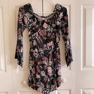 Long sleeve patterned romper